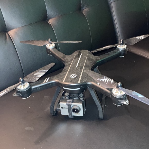 HolyStone Drone HS700 with Battery and Controller - Picture 2 of 5